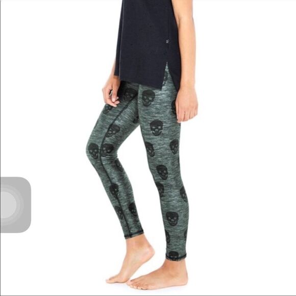 Terez Dark Green Skull Pattern Leggings - Picture 3 of 7